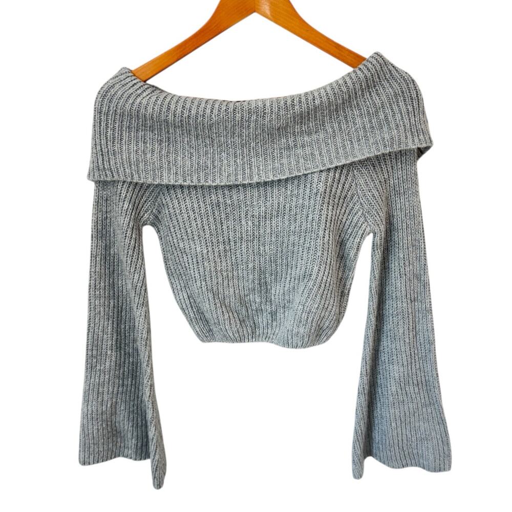 MAVERICK NWT Gray Ribbed Off The Shoulder Cropped Knit Sweater Small